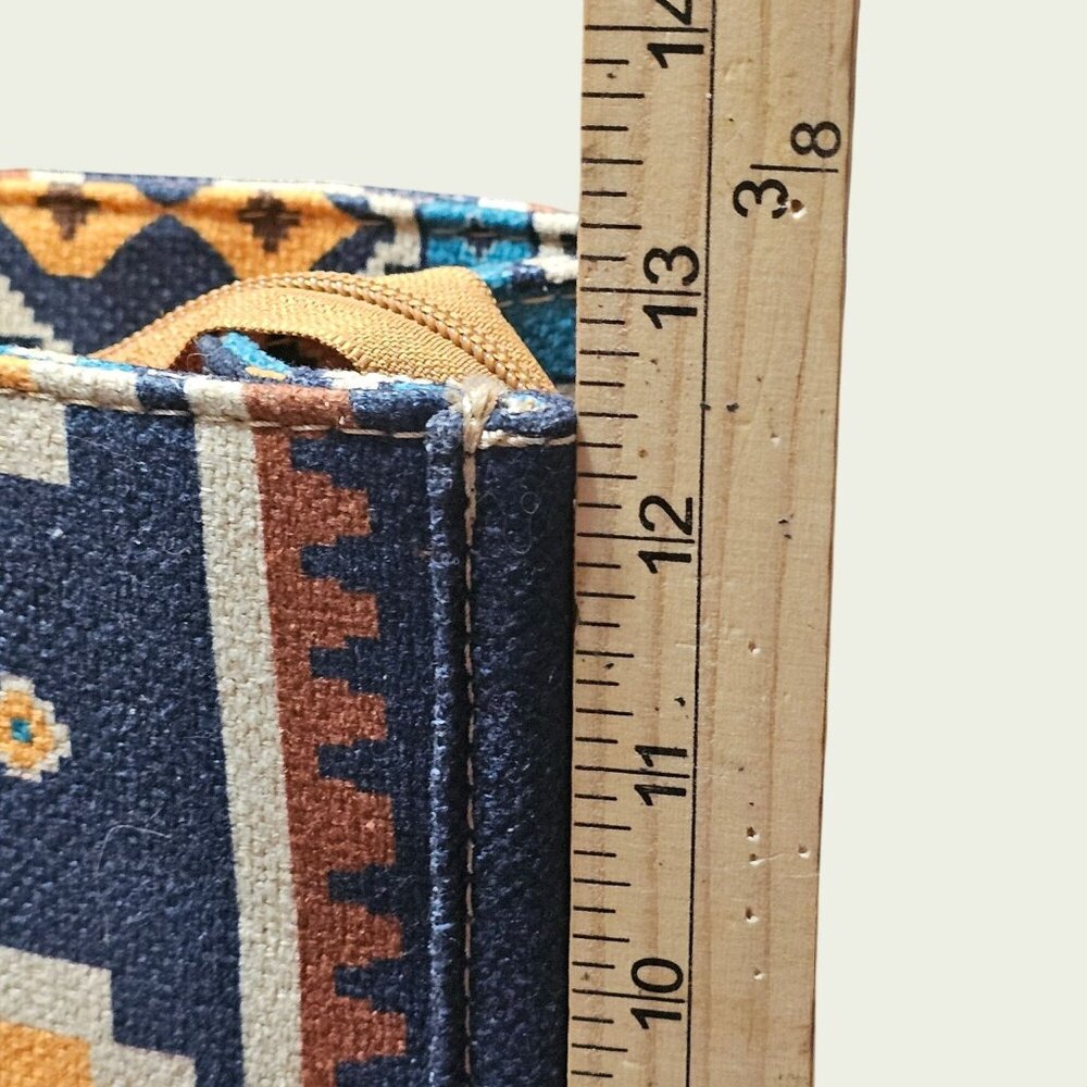 Wrangler Women's Southwestern Print Dual Sided Wide Canvas Tote 17 X 5 X 13 - Picture 15 of 16